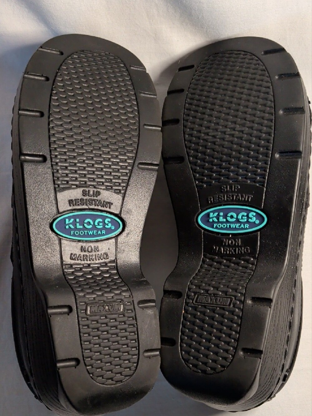 Klogs Black Professional Slip-On Clogs - Picture 5 of 7